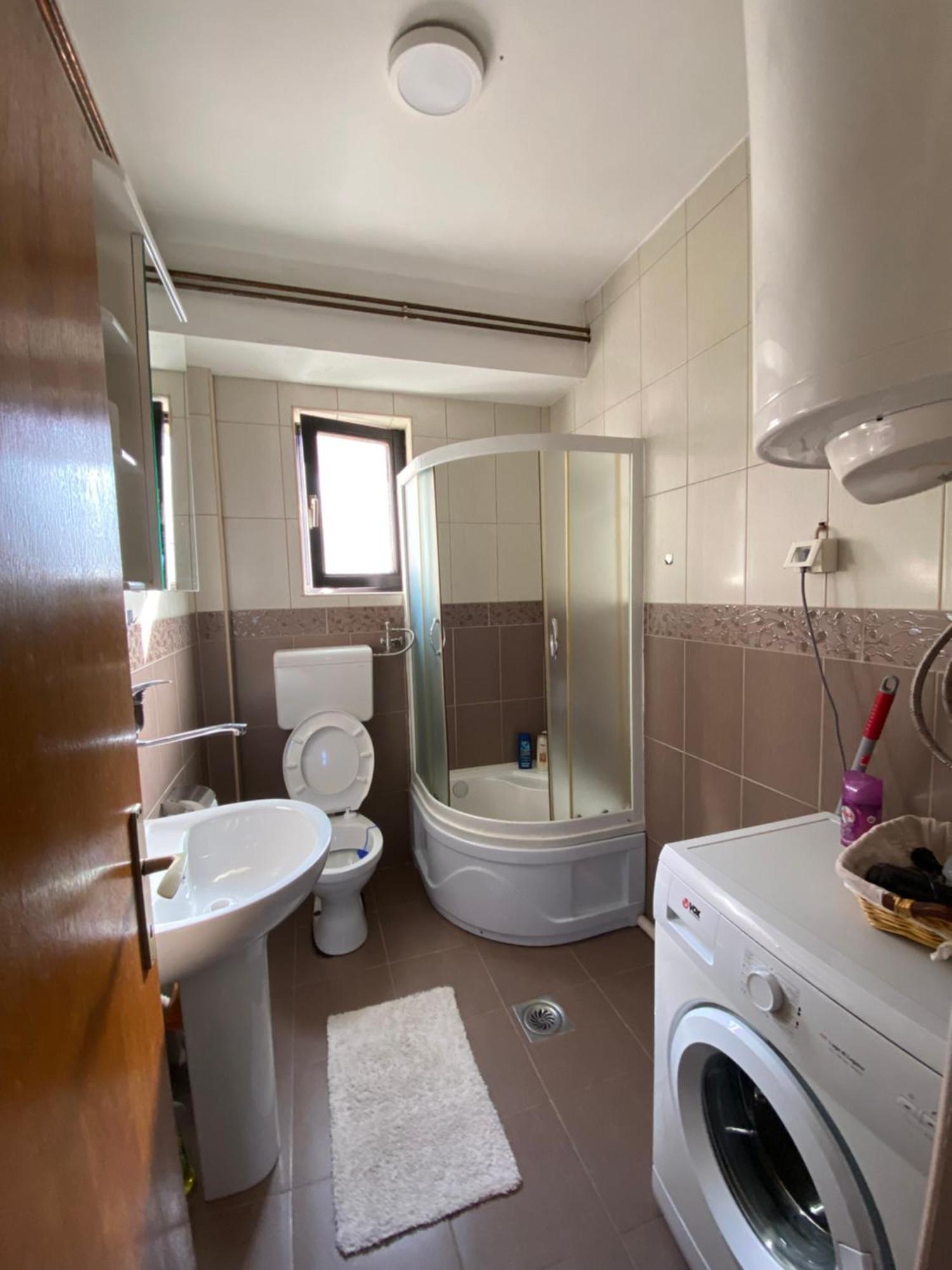 Apartmani Dora Leskovac Leskovac  Esterno foto