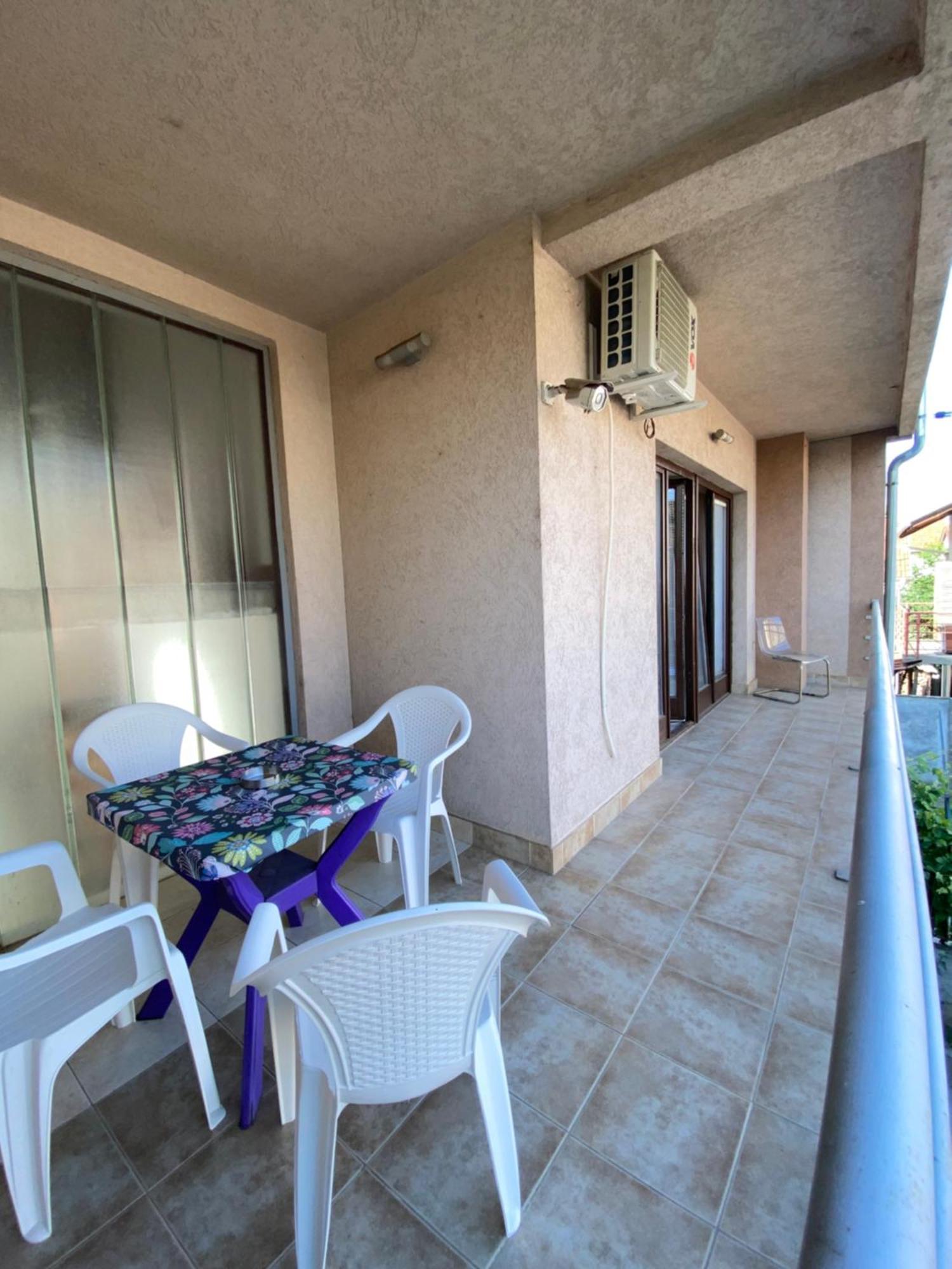 Apartmani Dora Leskovac Leskovac  Esterno foto