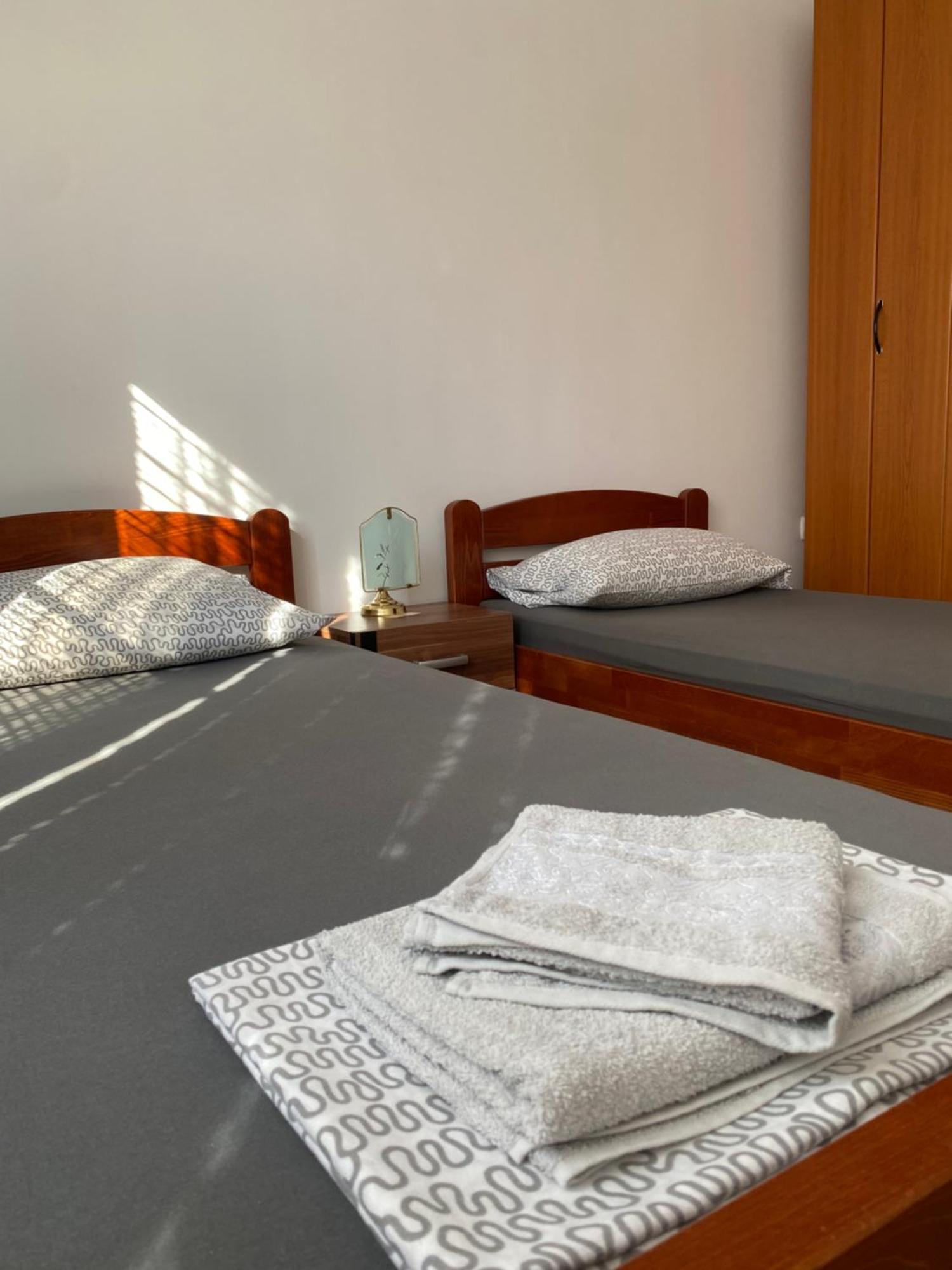 Apartmani Dora Leskovac Leskovac  Esterno foto
